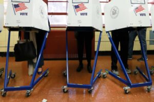 220404-nyc-vote-2016-ac-1035p-c54b6a